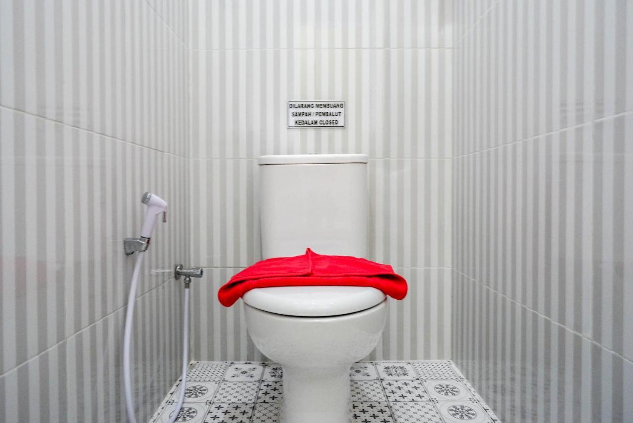 Reddoorz Near Rita Supermall Purwokerto 2 Luaran gambar