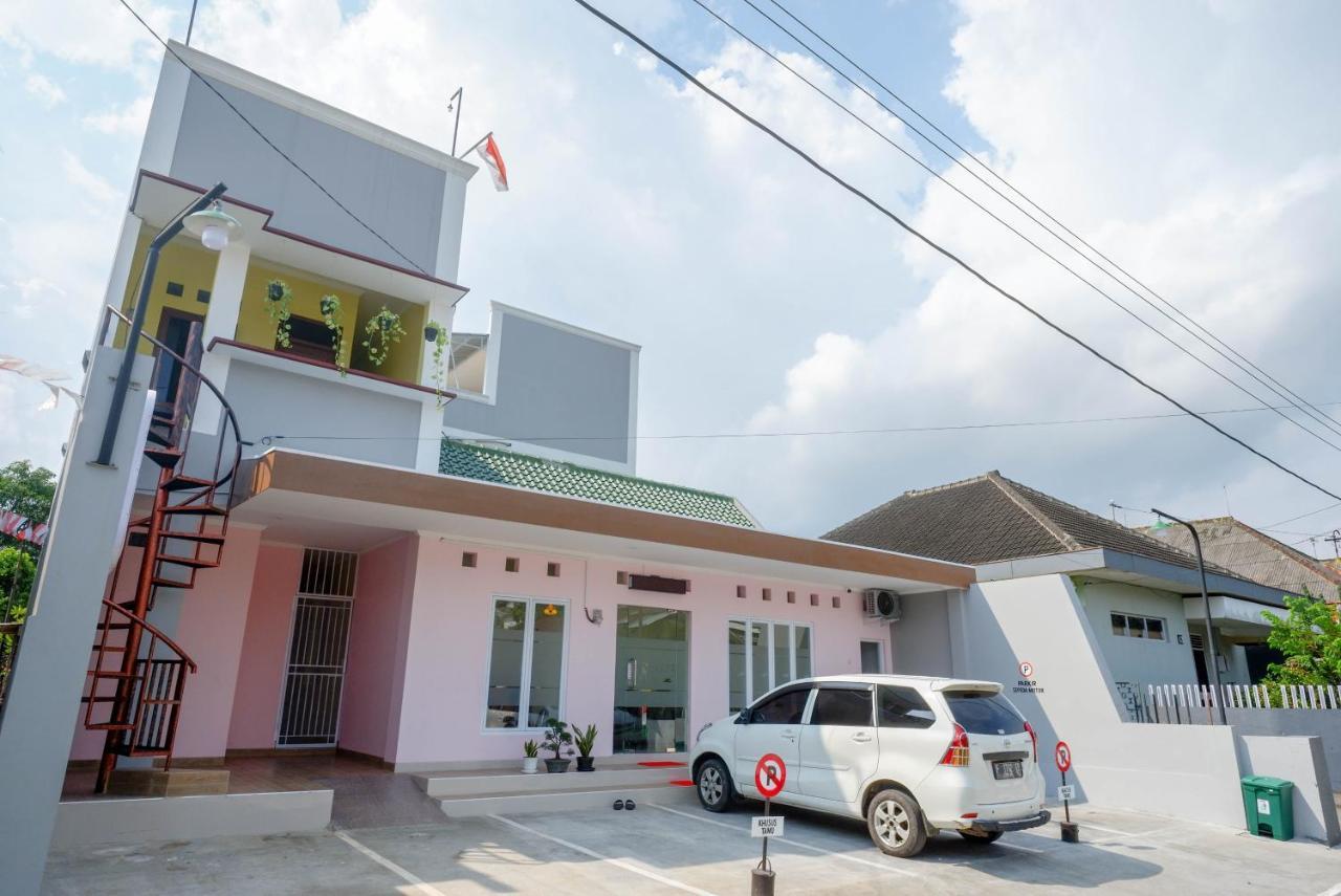 Reddoorz Near Rita Supermall Purwokerto 2 Luaran gambar