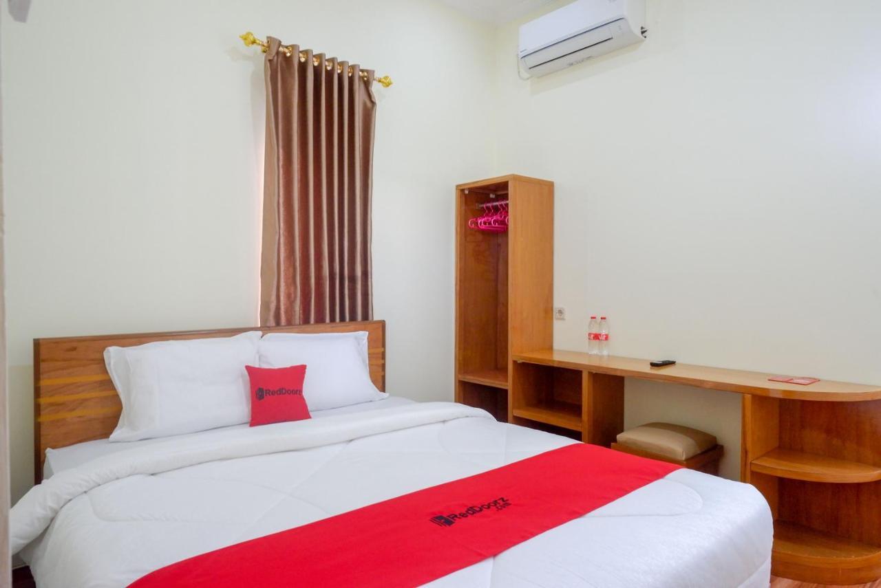 Reddoorz Near Rita Supermall Purwokerto 2 Luaran gambar