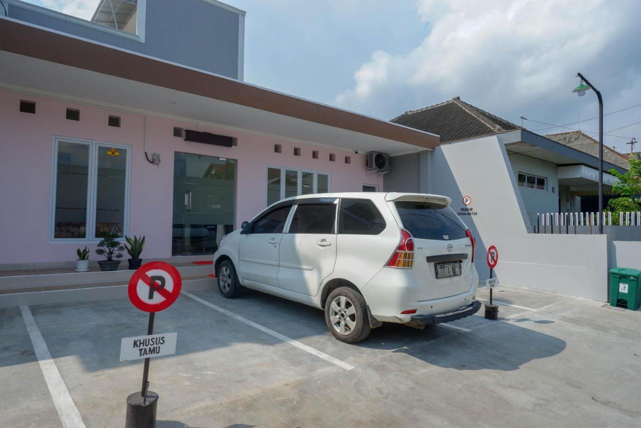 Reddoorz Near Rita Supermall Purwokerto 2 Luaran gambar