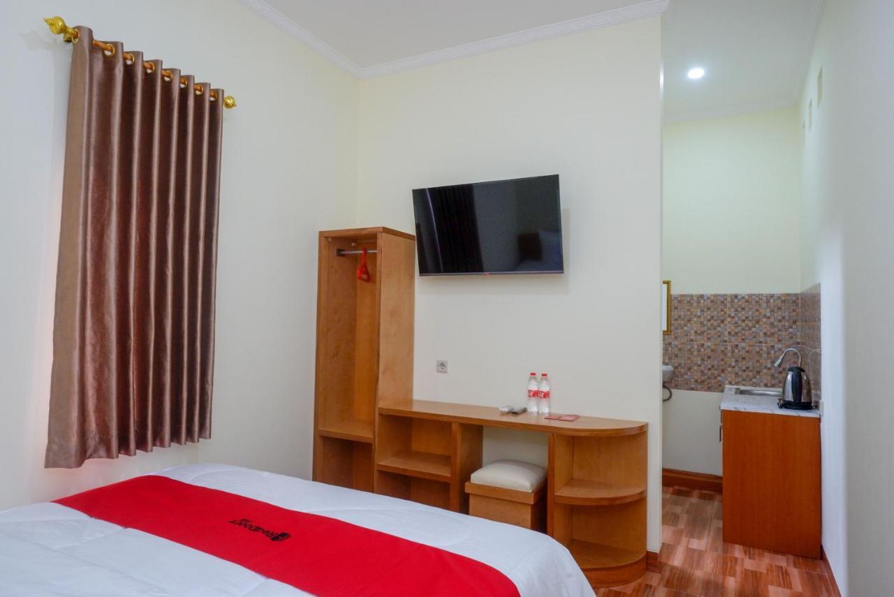 Reddoorz Near Rita Supermall Purwokerto 2 Luaran gambar
