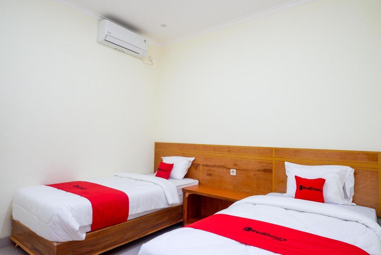 Reddoorz Near Rita Supermall Purwokerto 2 Luaran gambar