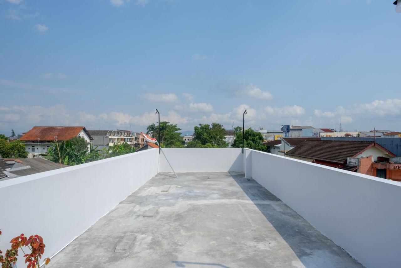 Reddoorz Near Rita Supermall Purwokerto 2 Luaran gambar