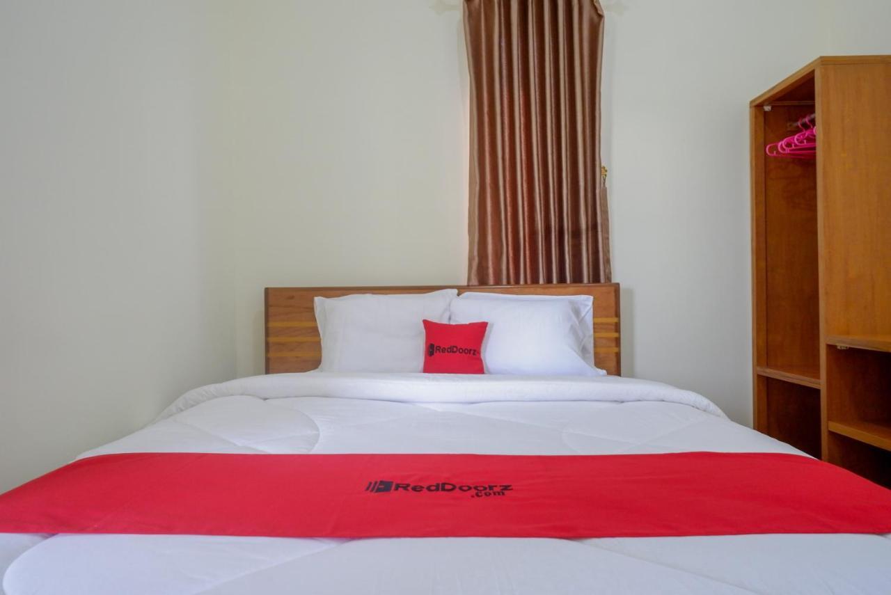 Reddoorz Near Rita Supermall Purwokerto 2 Luaran gambar