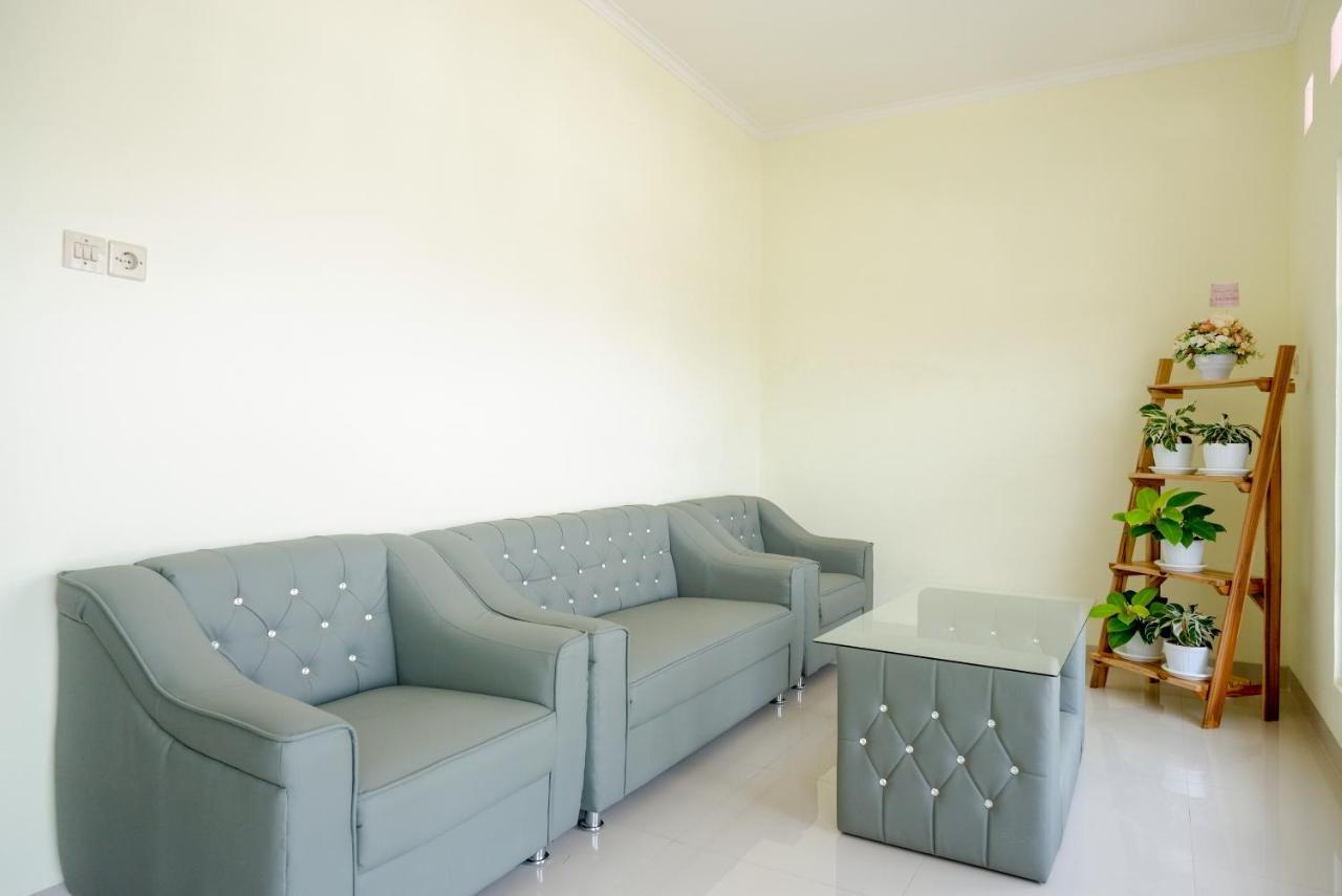 Reddoorz Near Rita Supermall Purwokerto 2 Luaran gambar