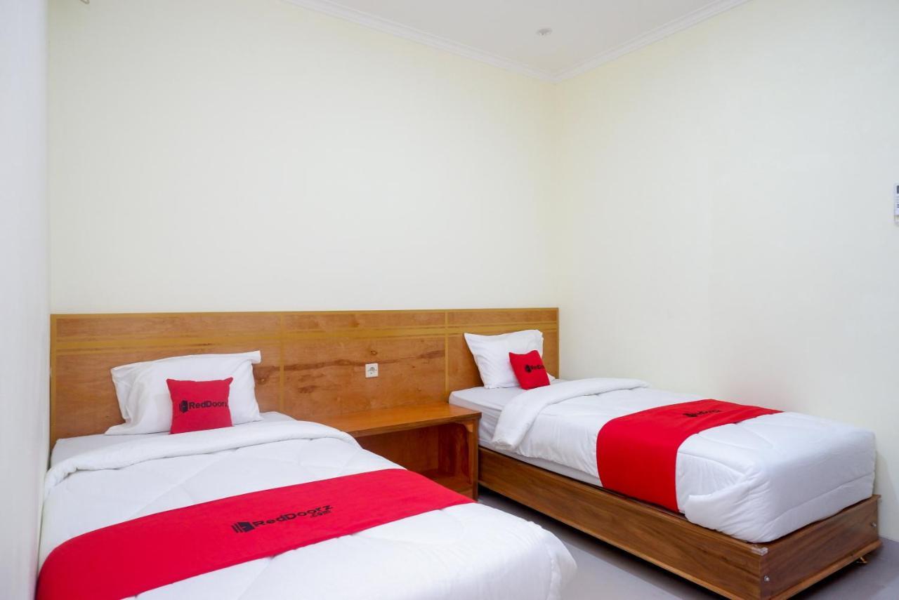Reddoorz Near Rita Supermall Purwokerto 2 Luaran gambar